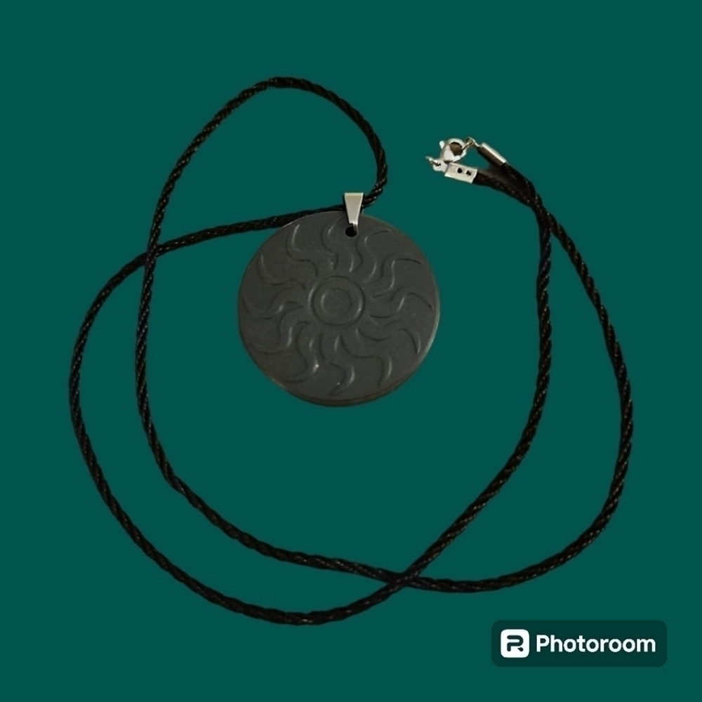 QUANTHOR Black Sun Round Energy Pendant Twisted Rope Necklace